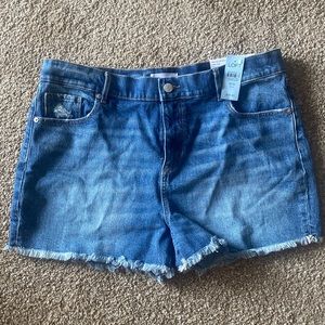 LOFT Petite Cut Off Short new with tags